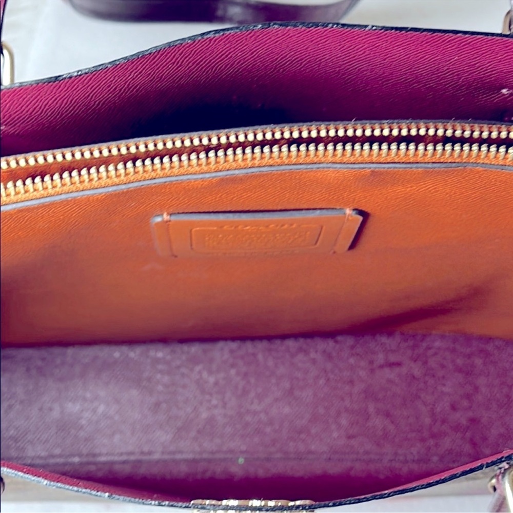 Coach Mollie Floral Tote Bag with Signature Style - Picture 10 of 14